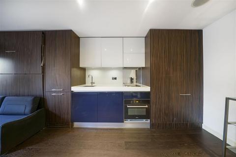 Studio to rent, Gatliff Road, Chelsea, SW1W