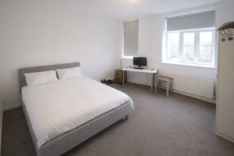 2 bedroom apartment to rent, Classic Mansions, London, E9
