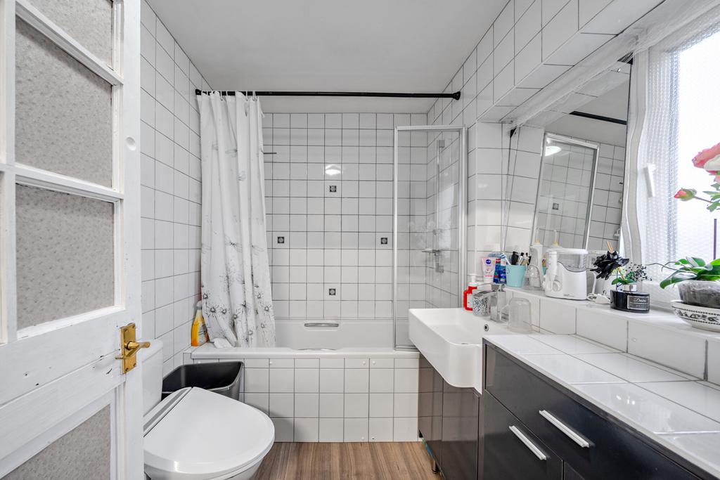 1397357-9-6960e43...