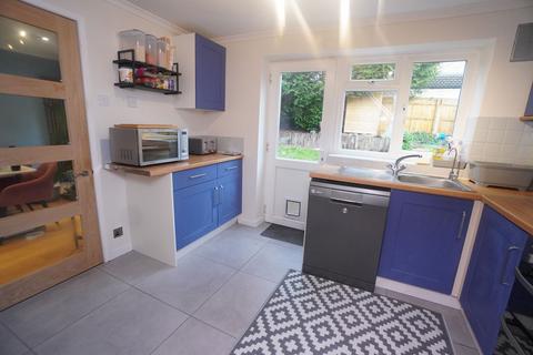 3 bedroom semi-detached house for sale, Robinson Road, High Wycombe HP13