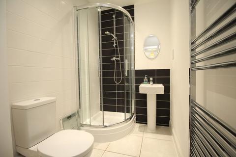 2 bedroom flat to rent, Stoneylands Road, Surrey TW20