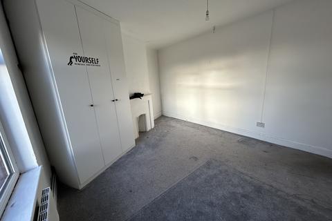 undefined, Beehive Lane, ILFORD IG4