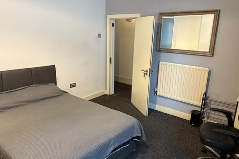 1 bedroom in a house share to rent, Room 1, 7 Downey Street Hanley, Stoke-on-Trent ST1