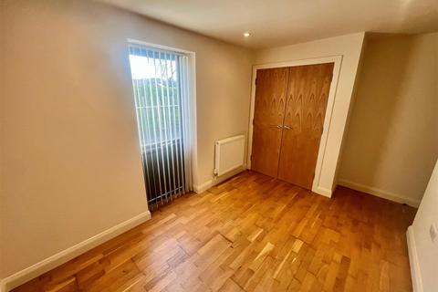 1 bedroom flat to rent, Whaddon Road Cheltenham
