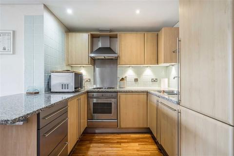 2 bedroom flat for sale, Britton Street, London EC1M