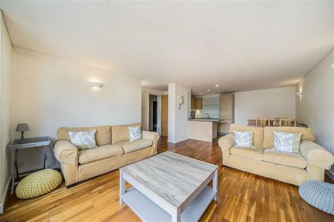 2 bedroom flat for sale, Britton Street, London EC1M