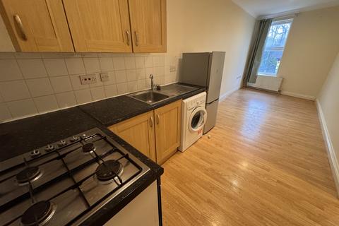 1 bedroom flat to rent, South Croydon CR2