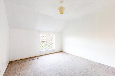 1 bedroom semi-detached house for sale, Rowhurst Avenue, Addlestone, Surrey, KT15