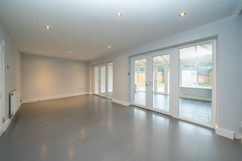 3 bedroom terraced house for sale, Long Meadow, Markyate, AL3