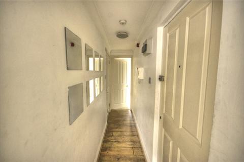 1 bedroom apartment to rent, Lower South Street, Godalming, Surrey, GU7