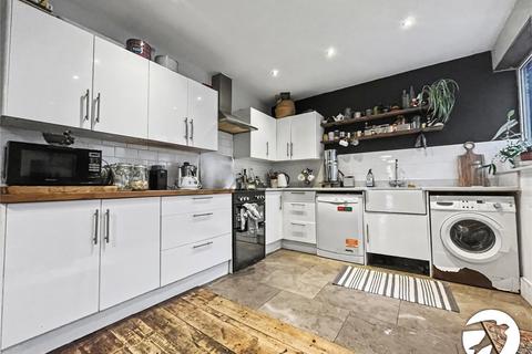 3 bedroom terraced house for sale, Jersey Road, Strood, Kent, ME2