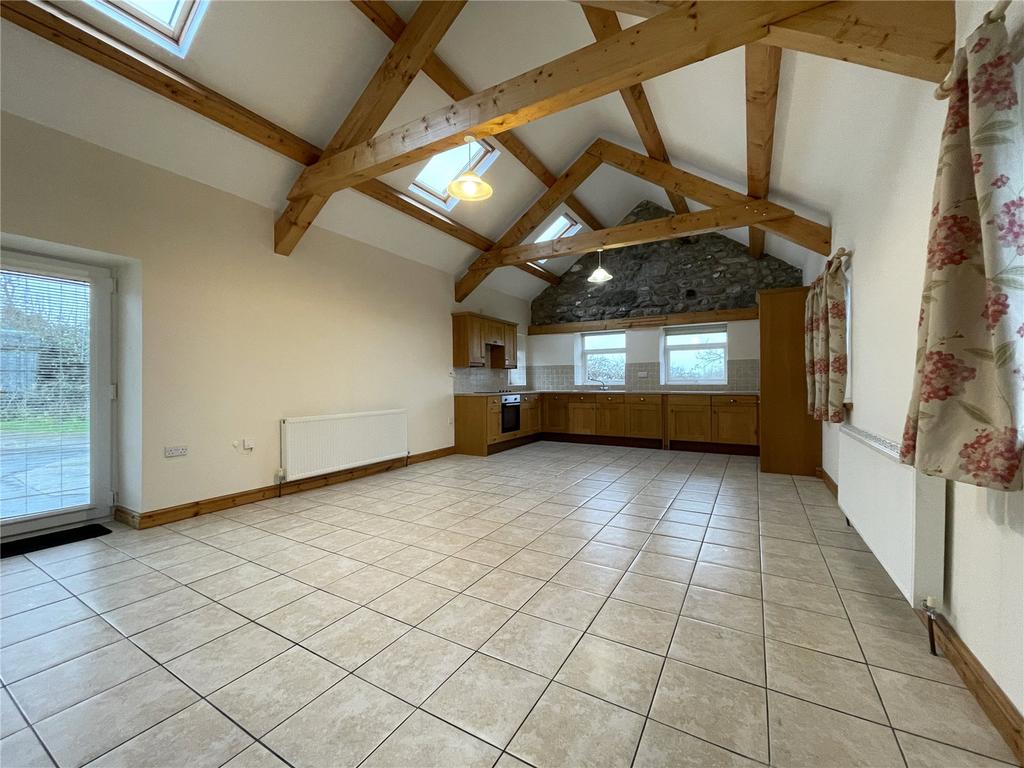 Lounge / Kitchen
