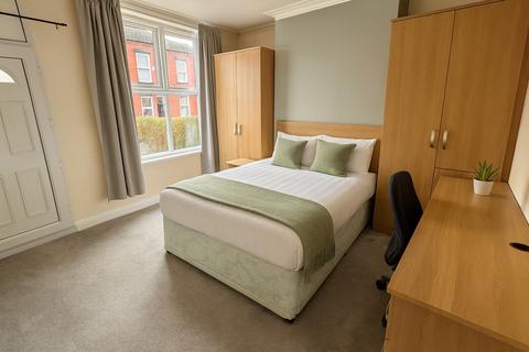 4 bedroom house to rent, Clough Road, Sheffield S1