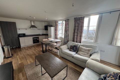 2 bedroom flat to rent, West Bute Street, Cadogan House, CF10