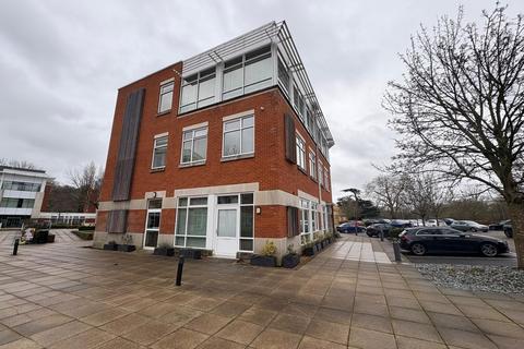 2 bedroom apartment to rent, Missenden House Chalfont Park, Gerrards Cross