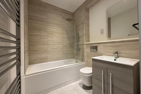 2 bedroom apartment to rent, Missenden House Chalfont Park, Gerrards Cross