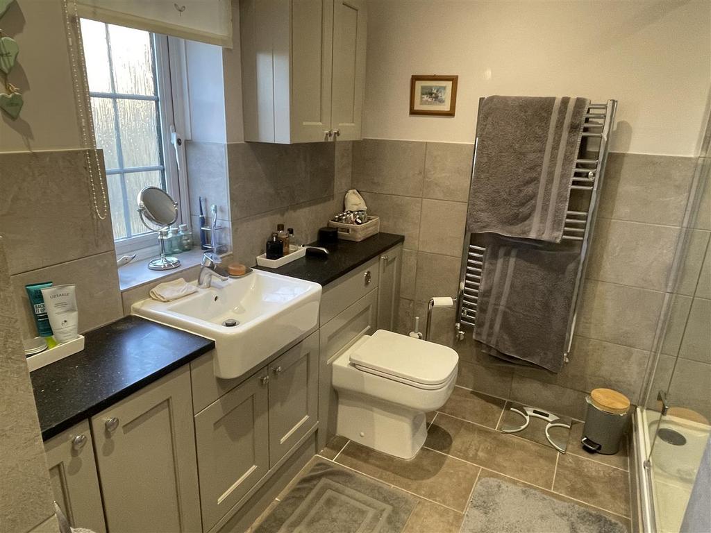 Shower Room.JPG