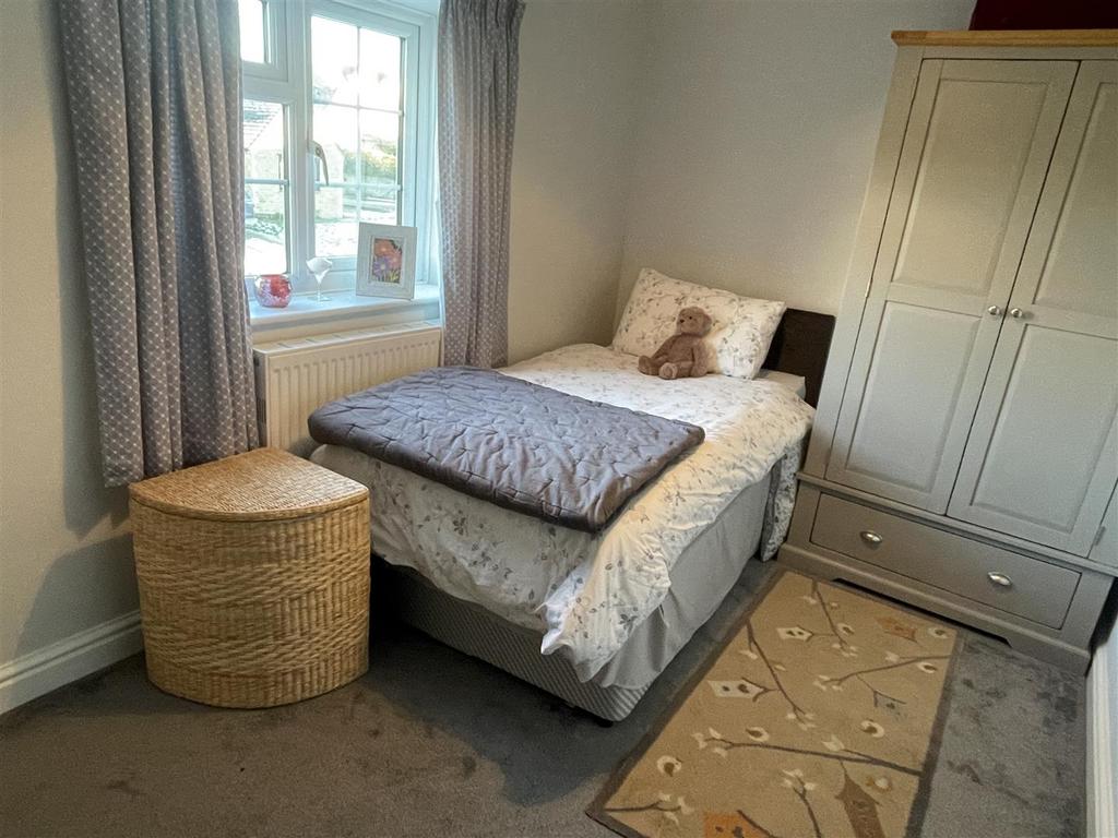 Bedroom 3.JPG