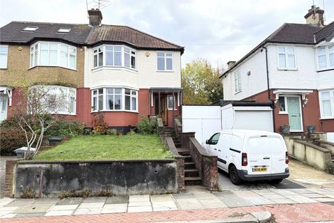 3 bedroom semi-detached house to rent, St. Margarets Avenue, London N20