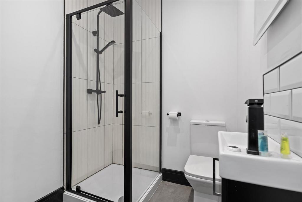 En-Suite Five