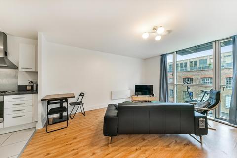 2 bedroom flat to rent, Gowers Walk, London, E1