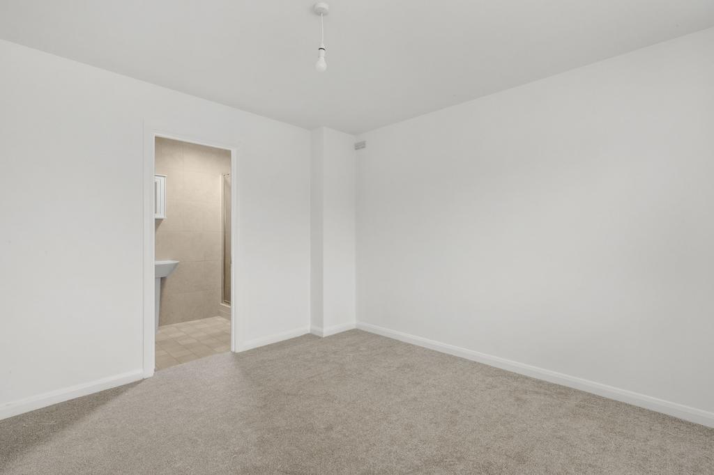4 Denton Court, Bobmore Lane, SL7 1 GW (LOW RES)-5