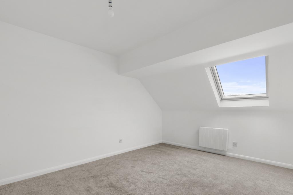 4 Denton Court, Bobmore Lane, SL7 1 GW (LOW RES)-2