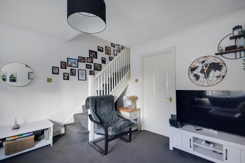 2 bedroom house for sale, at 8 Highfields Court, Westoning, Westoning MK45
