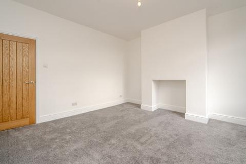 2 bedroom terraced house to rent, Sapling Road, Bolton, BL3