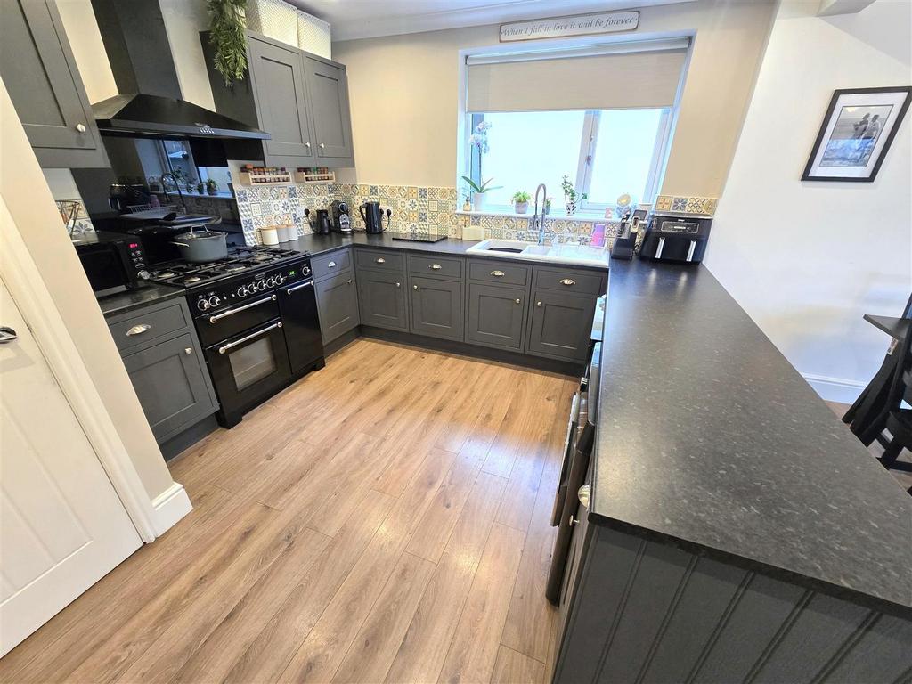 Lounge/Diner/Kitchen