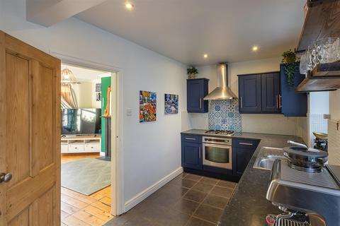 3 bedroom semi-detached house for sale, Fernwood Avenue, Garden Village, Newcastle upon Tyne