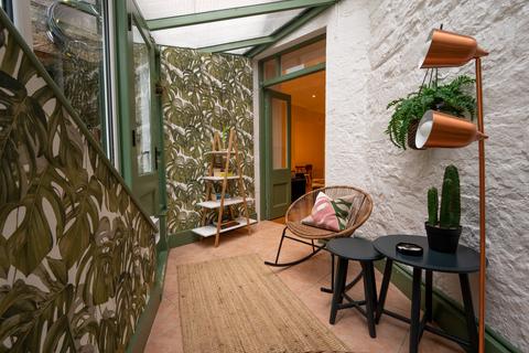 2 bedroom flat for sale, 4A Henderson Row, Edinburgh, EH3