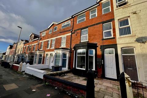 48 Westmorland Avenue, Blackpool FY1