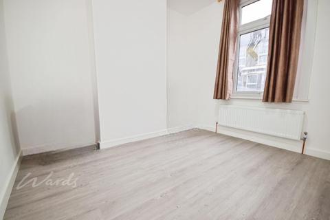 3 bedroom terraced house to rent, Frederick Road Gillingham ME7