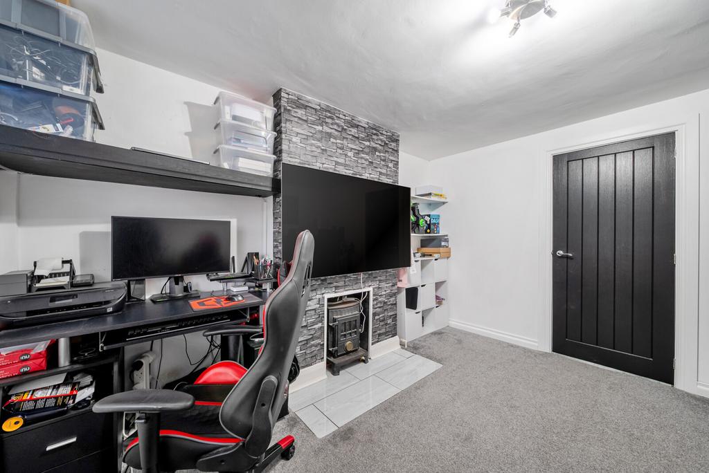 Sitting/Dining Room