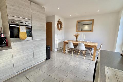 3 bedroom end of terrace house for sale, Adams Close, Poole BH15