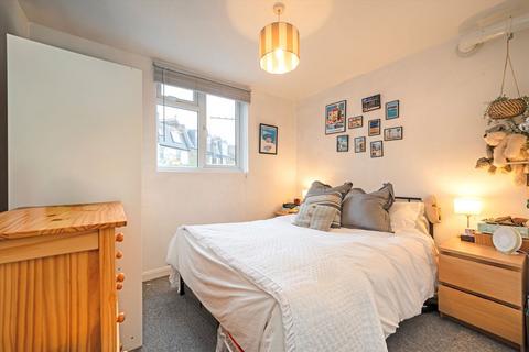 1 bedroom flat to rent, Salisbury Mews, Fulham SW6