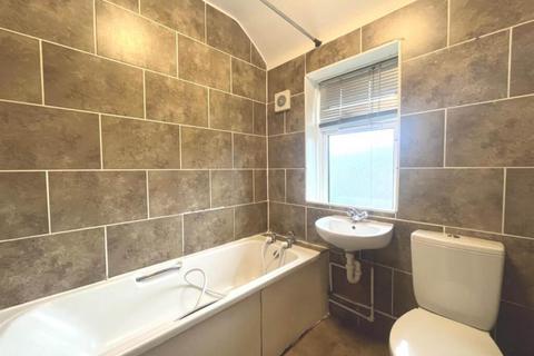 1 bedroom flat to rent, Flamstead Road, Becontree, RM9 4JJ