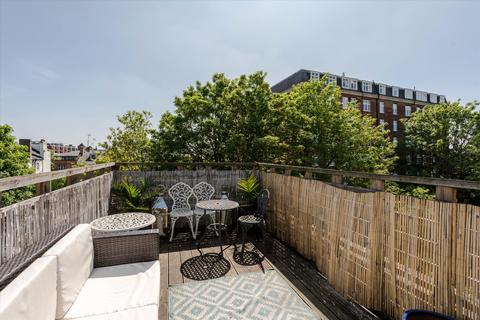 3 bedroom flat for sale, Abbey Gardens, St John's Wood NW8