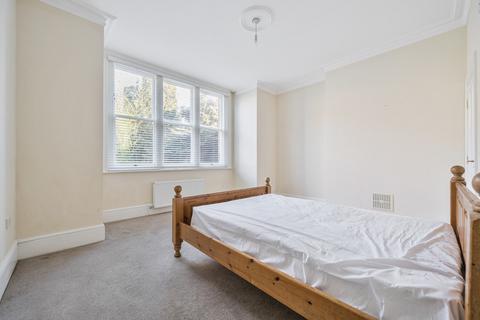 2 bedroom flat for sale, Park Approach, Fareham PO17