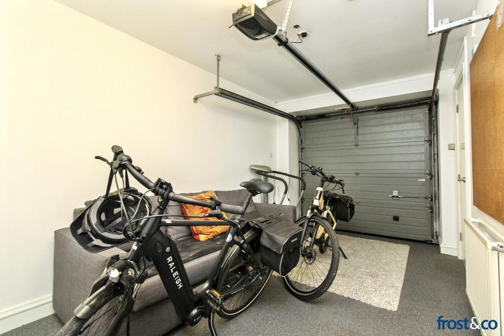 Garage 1