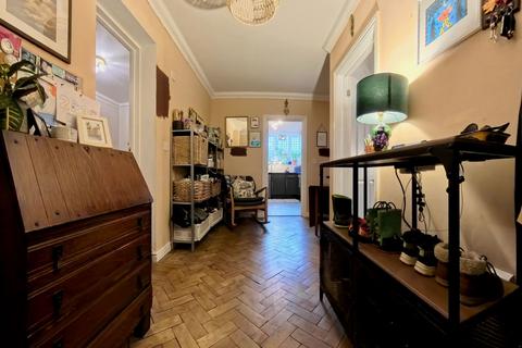 2 bedroom flat for sale, 16 Eastern Esplanade, Margate CT9