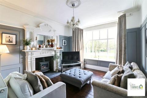3 bedroom semi-detached house for sale, Victoria Park Road, Stoke-On-Trent