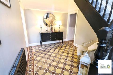 3 bedroom semi-detached house for sale, Victoria Park Road, Tunstall, Stoke-On-Trent