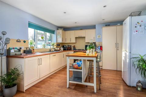 2 bedroom bungalow for sale, Waverley Drive, Guildford GU12