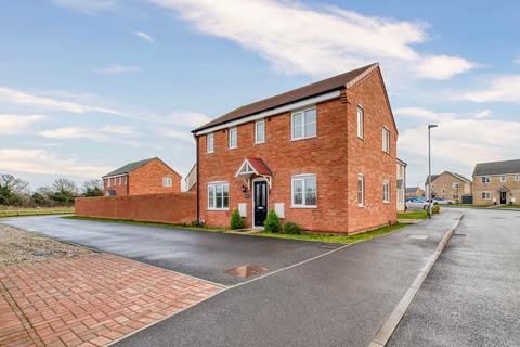 3 bedroom detached house for sale, Cook Close, Bradwell