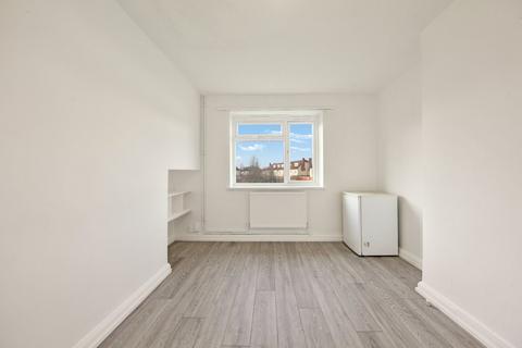 4 bedroom flat for sale, Beckford Road, Croydon, CR0