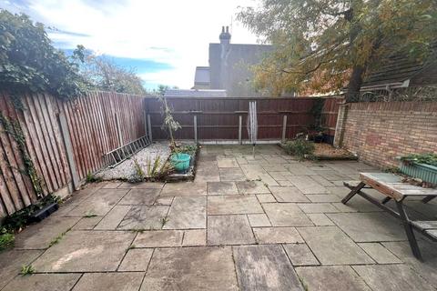 undefined, Kilworth Avenue, Southend-on-Sea, Essex, SS1