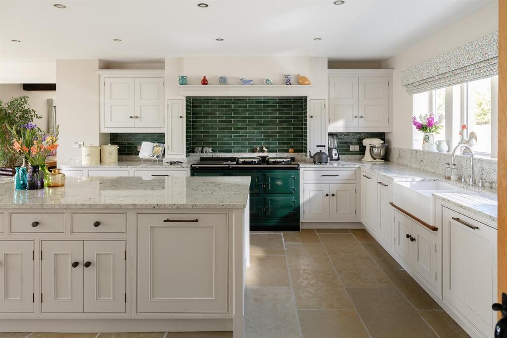 Kitchen/Breakfast Room