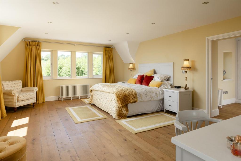 Principal Bedroom Suite